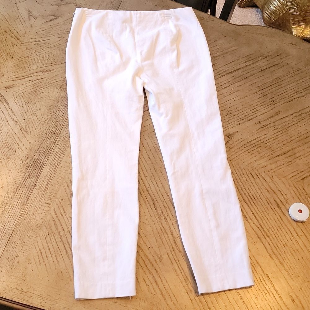 Theory white capri pants size 4 🤍 - Picture 10 of 13